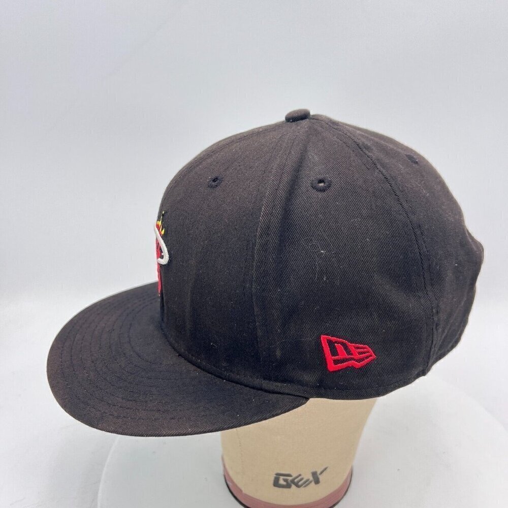 New Era Miami Heat Hardwood Classics NBA Unisex Size One Size Black Red Snapback - Picture 2 of 9